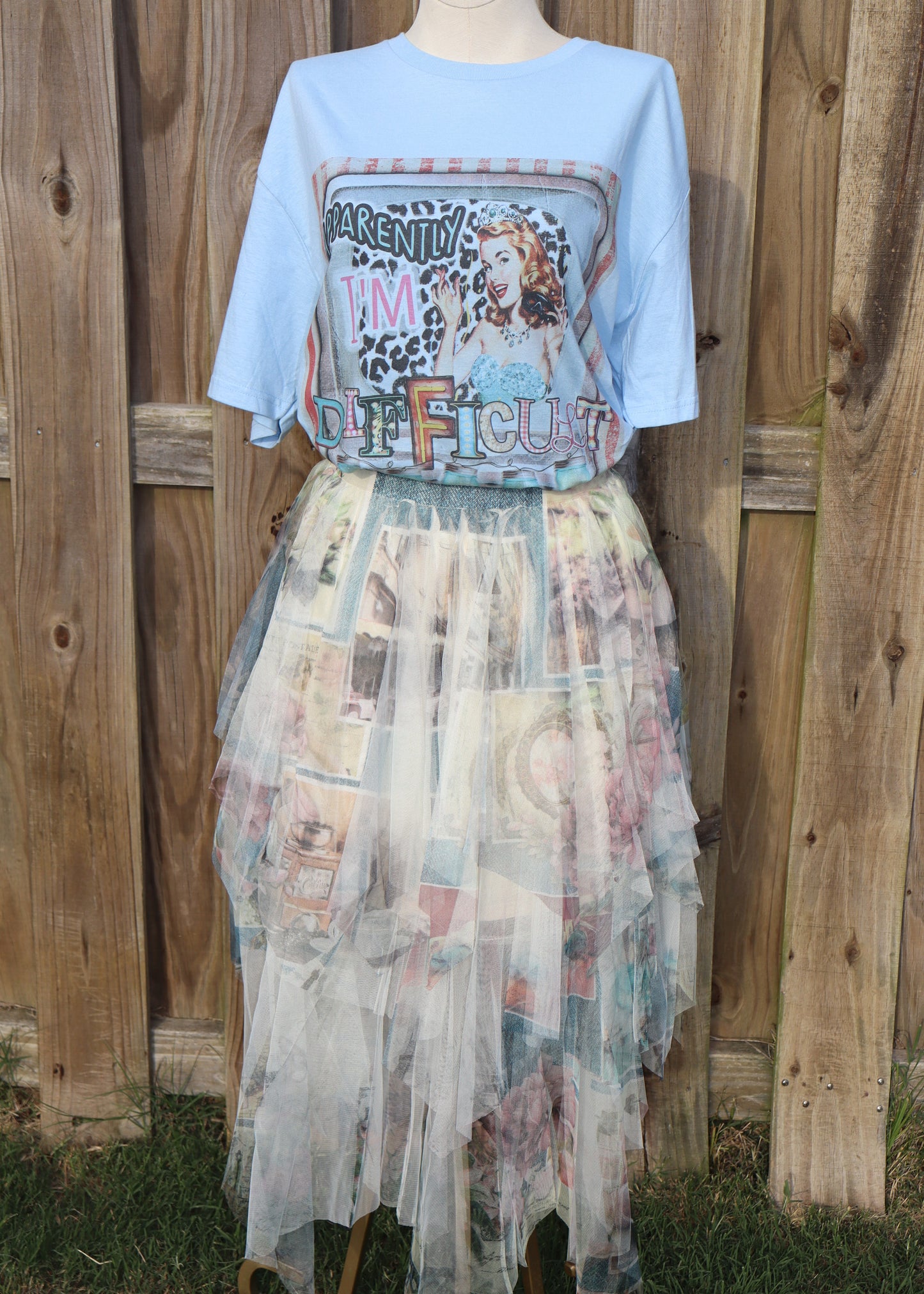 Apparently I'm Difficult T-Shirt - Blue