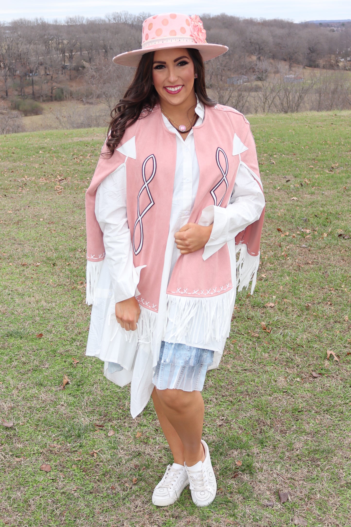 Retro Cowgirl Western Fringe Suede Cape - Pink