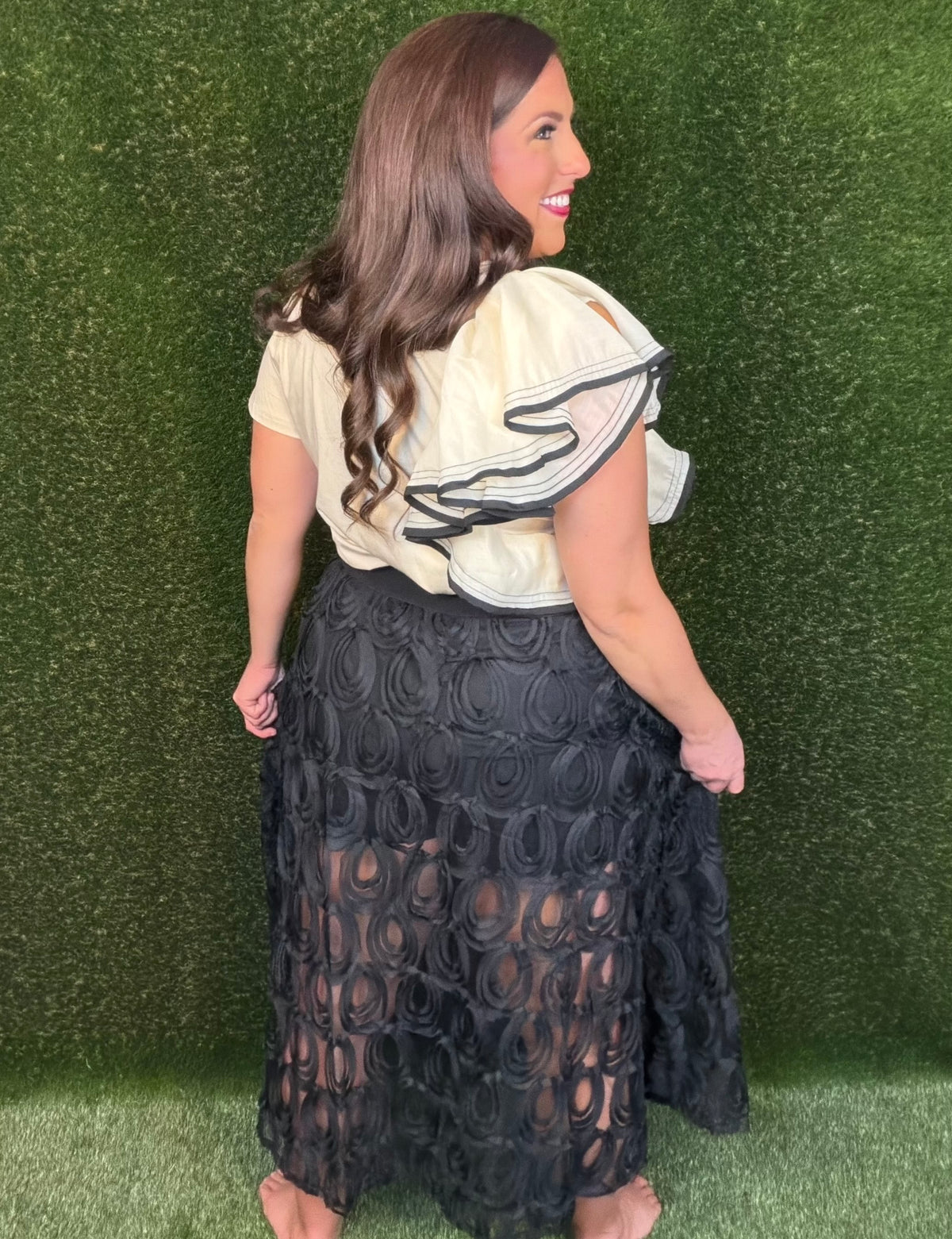 Going in Circles - Black Mesh Midi Skort