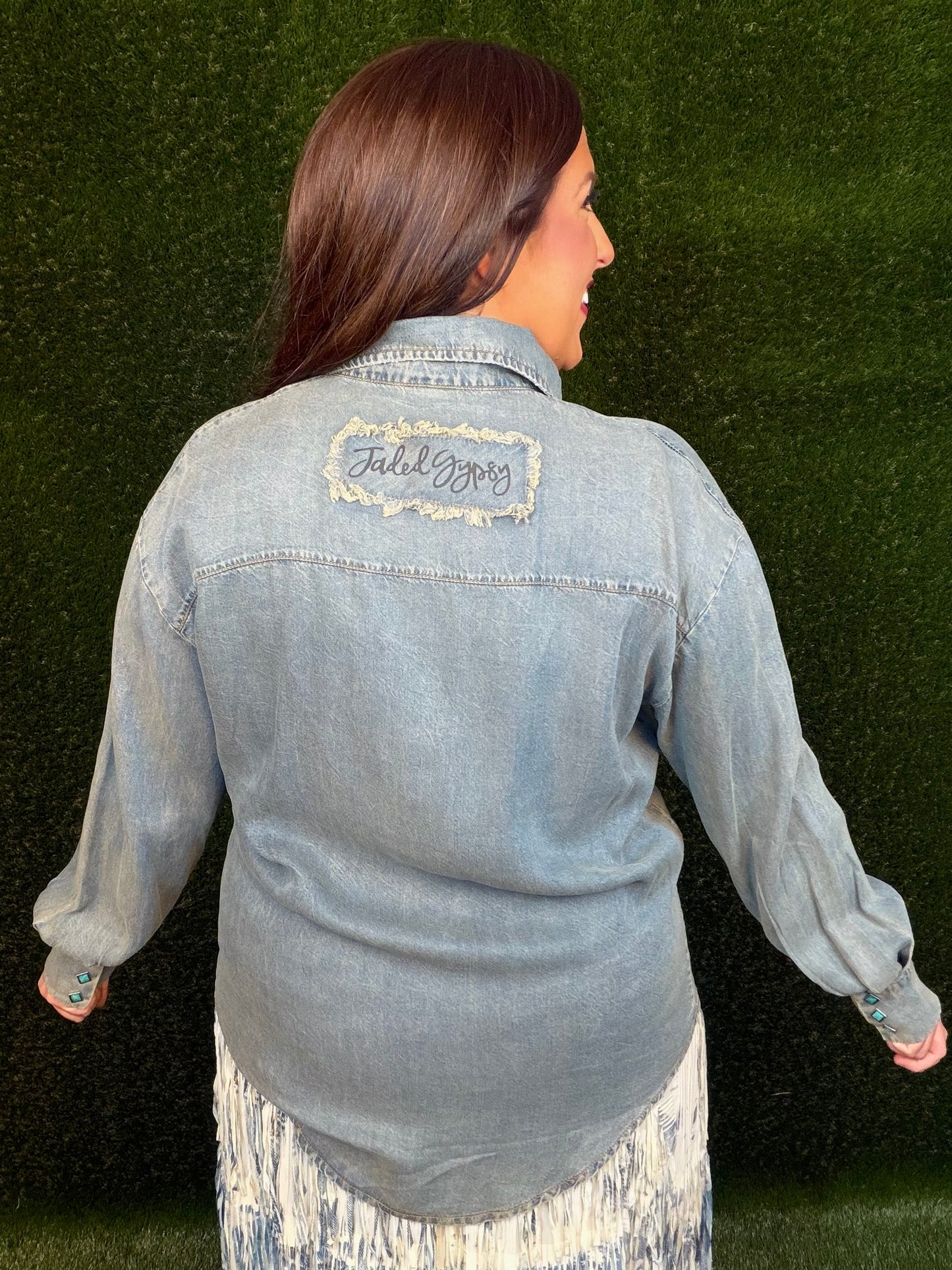 To The Point Shirt - Medium Wash Denim