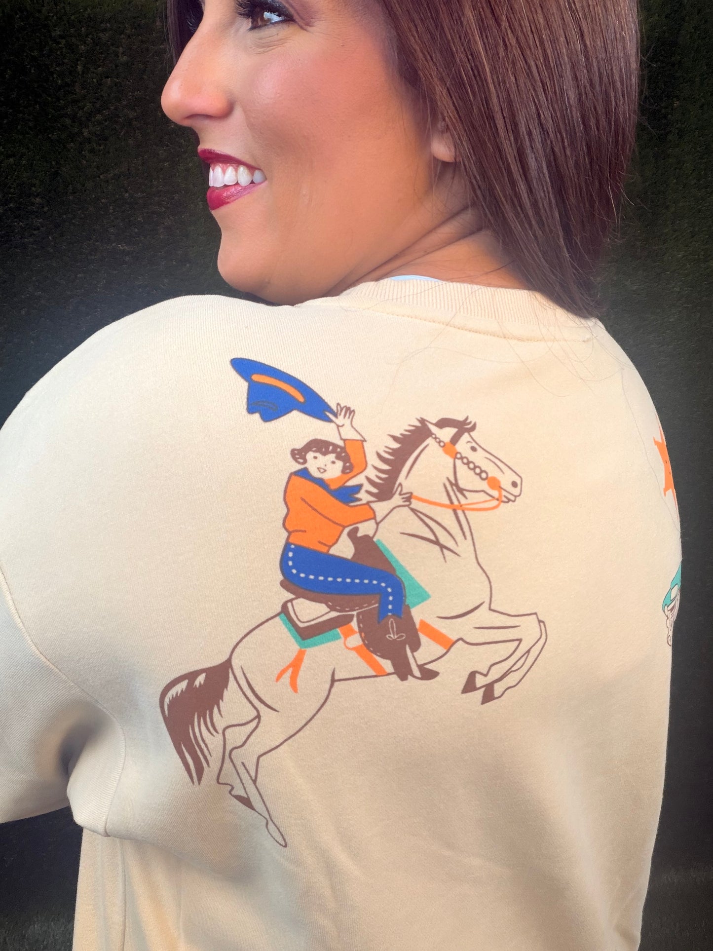 Western Graphic Howdy Sweatshirt - Taupe