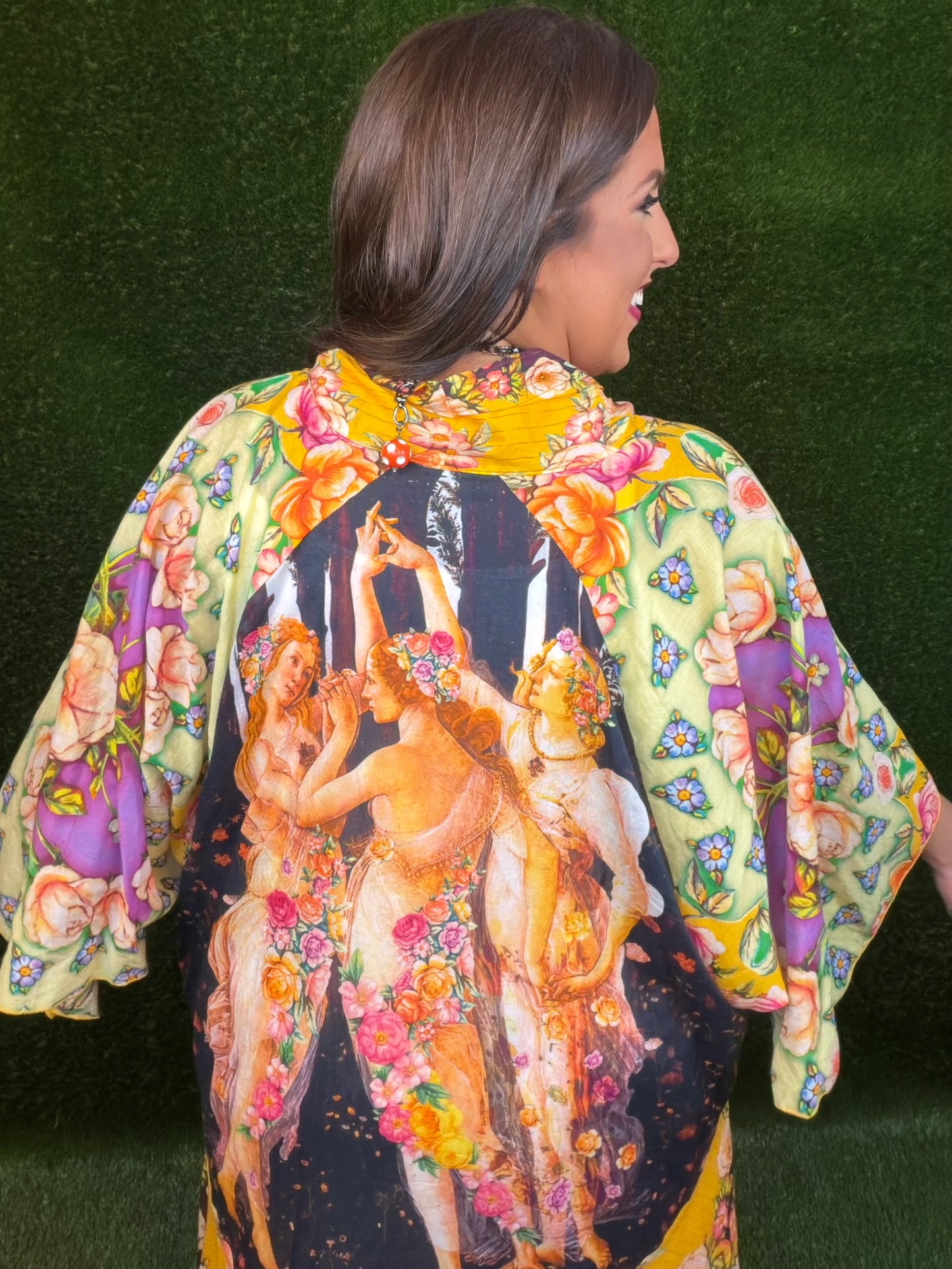 Venera Kingdom Kimono - Golden Night