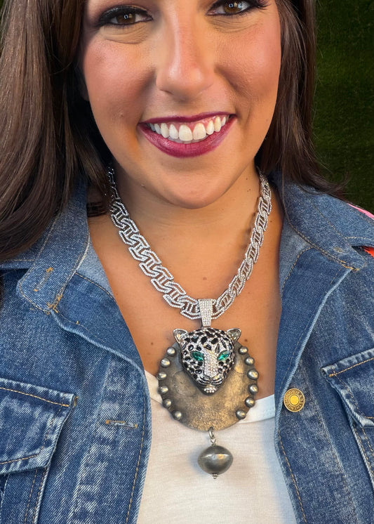 Look Me in My Green Eyes Leopard Necklace
