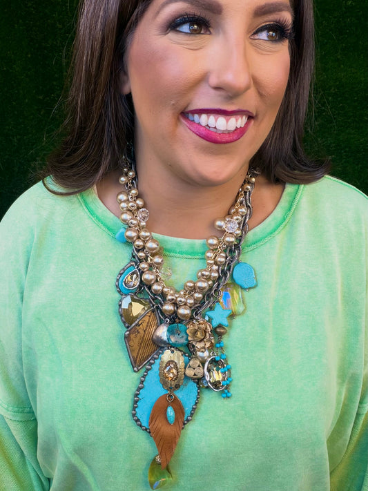 Flitted Feather Necklace