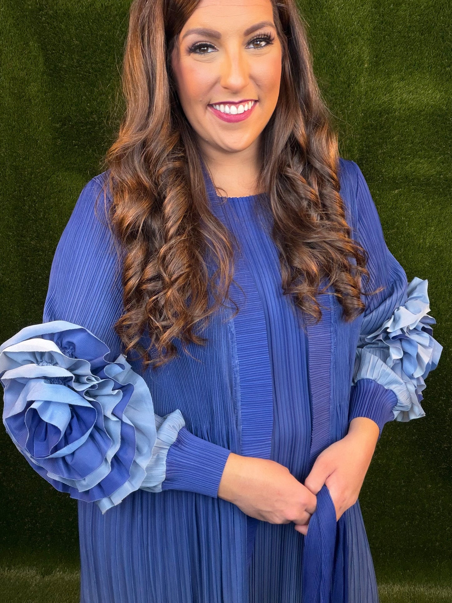 Kiss From a Rose Blue Ombre Stretch Pleat Dress Set