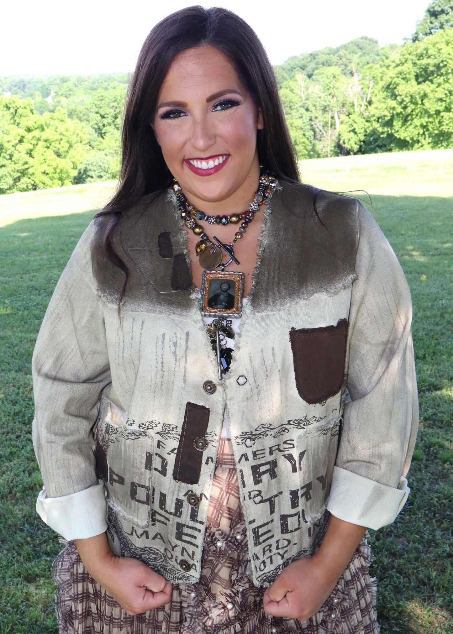 The Little Looker Necklace