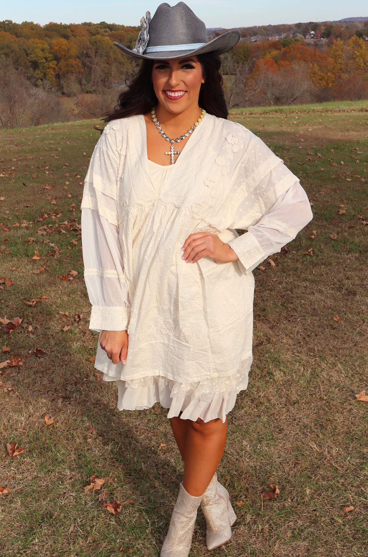 Romantic Views Tunic - Cream