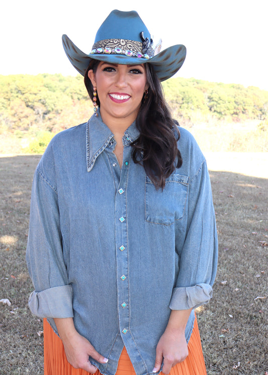 To The Point Shirt - Medium Wash Denim