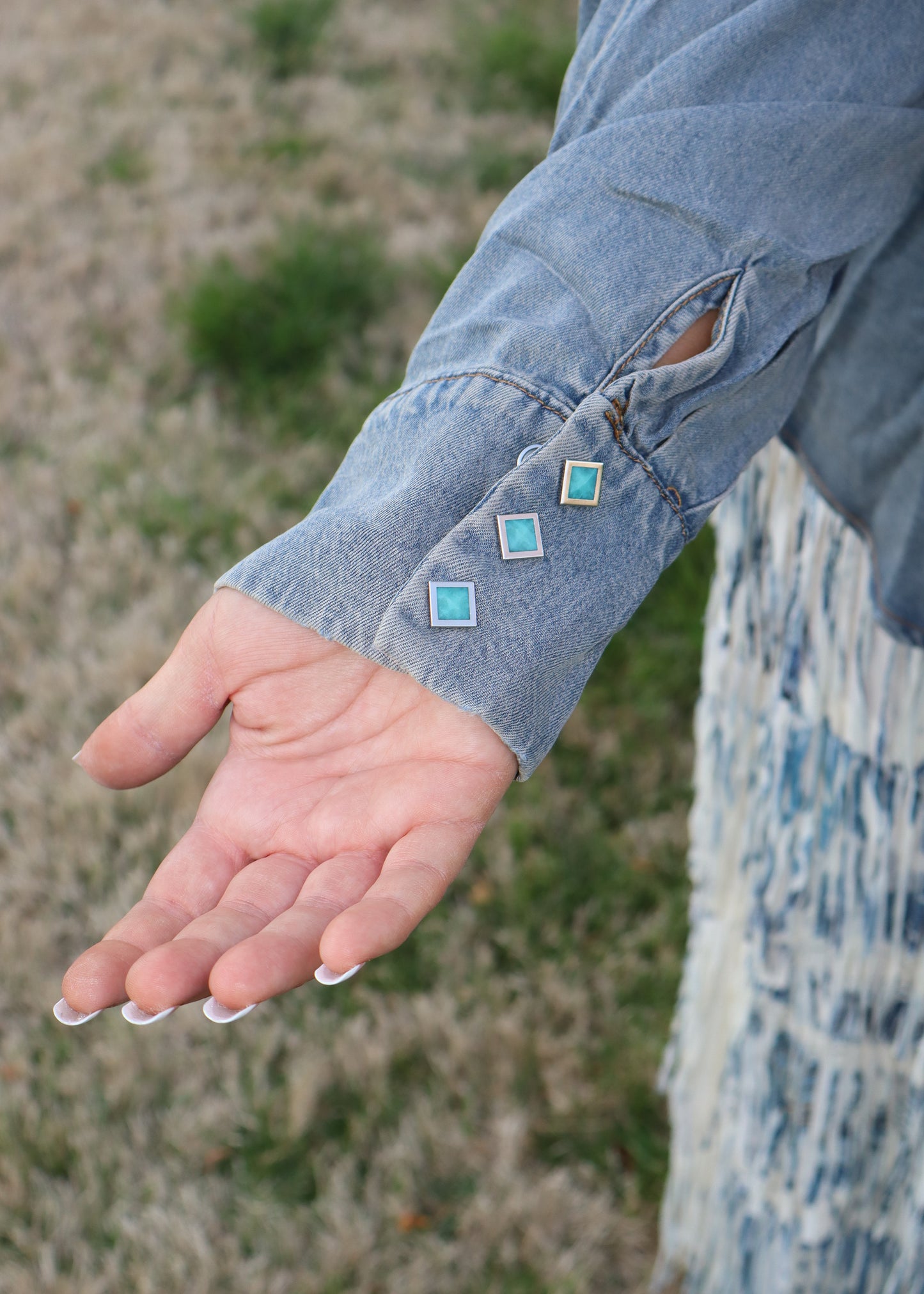 To The Point Shirt - Medium Wash Denim