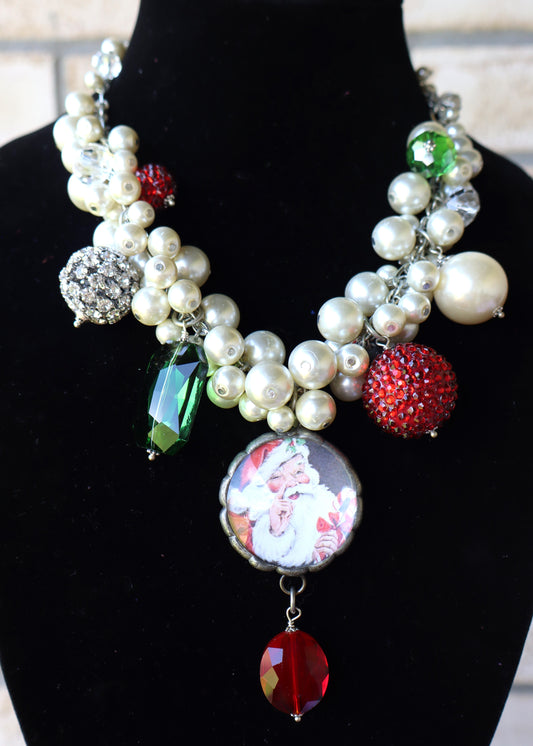 Vintage Pearl Christmas Necklace - Red/Green